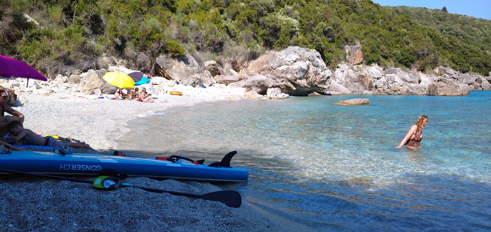 Foto von Agios Sostis beach befindet sich in natürlicher umgebung