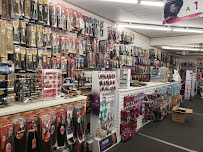 LV BEAUTY SUPPLY - Photo 3 - Car repair in Las Vegas, NV, Paradise