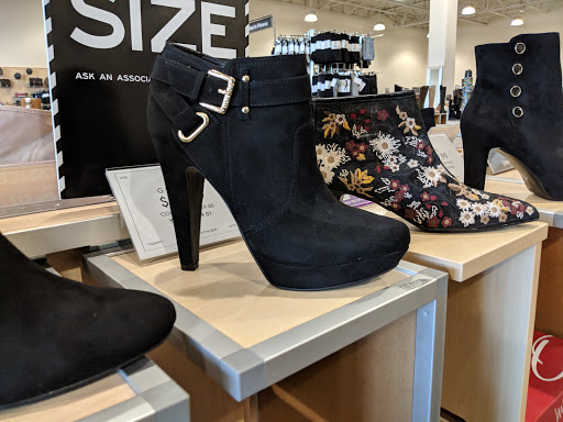 Shoe Store «DSW Designer Shoe Warehouse», reviews and photos, 10515 N Mopac Expy, Austin, TX 78759, USA