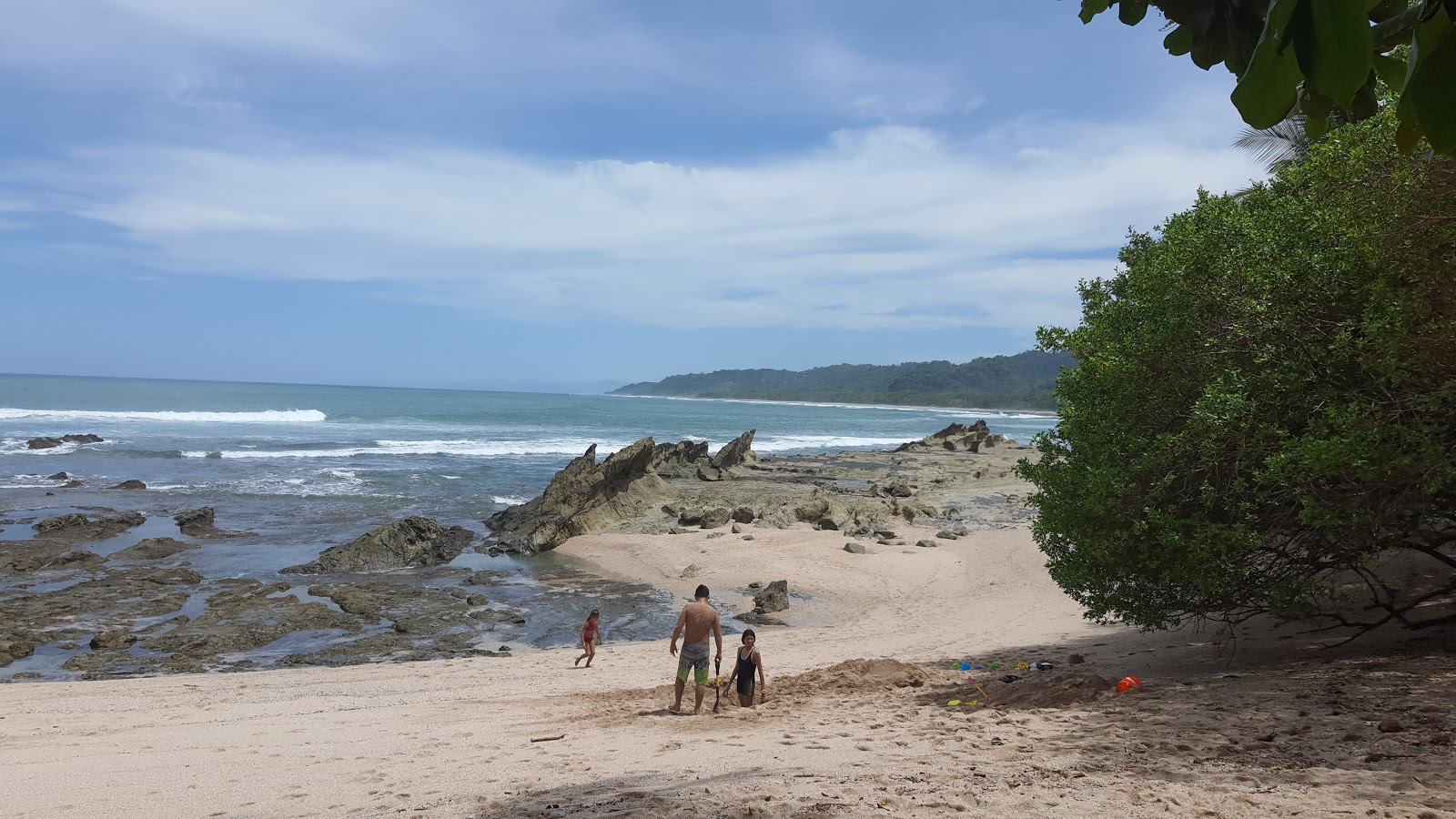 Foto von Playa Mar Azul mit geräumige bucht