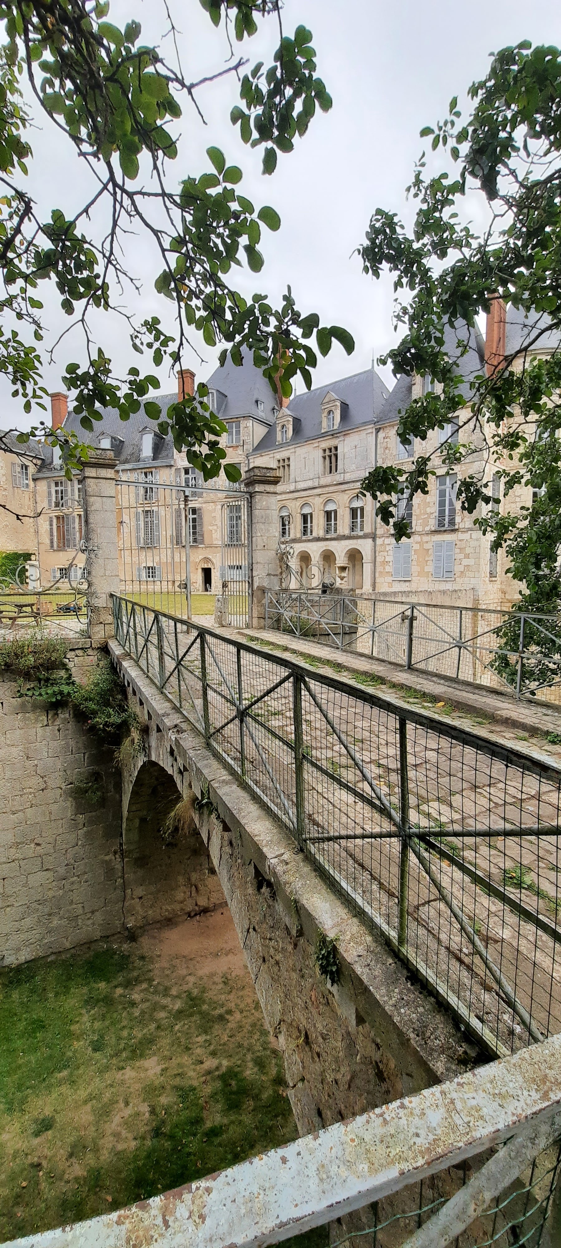 Photo n° 7 de l'avis de LPA. fait le 19/08/2021 à 12:21