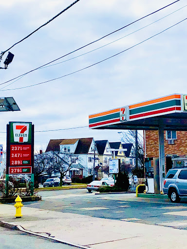 Convenience Store «7-Eleven», reviews and photos, 122 Bloomfield Ave, Bloomfield, NJ 07003, USA