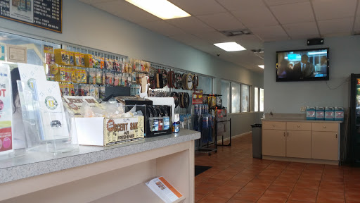 Car Wash «University Car Wash & Lube», reviews and photos, 5555 S University Dr, Davie, FL 33328, USA