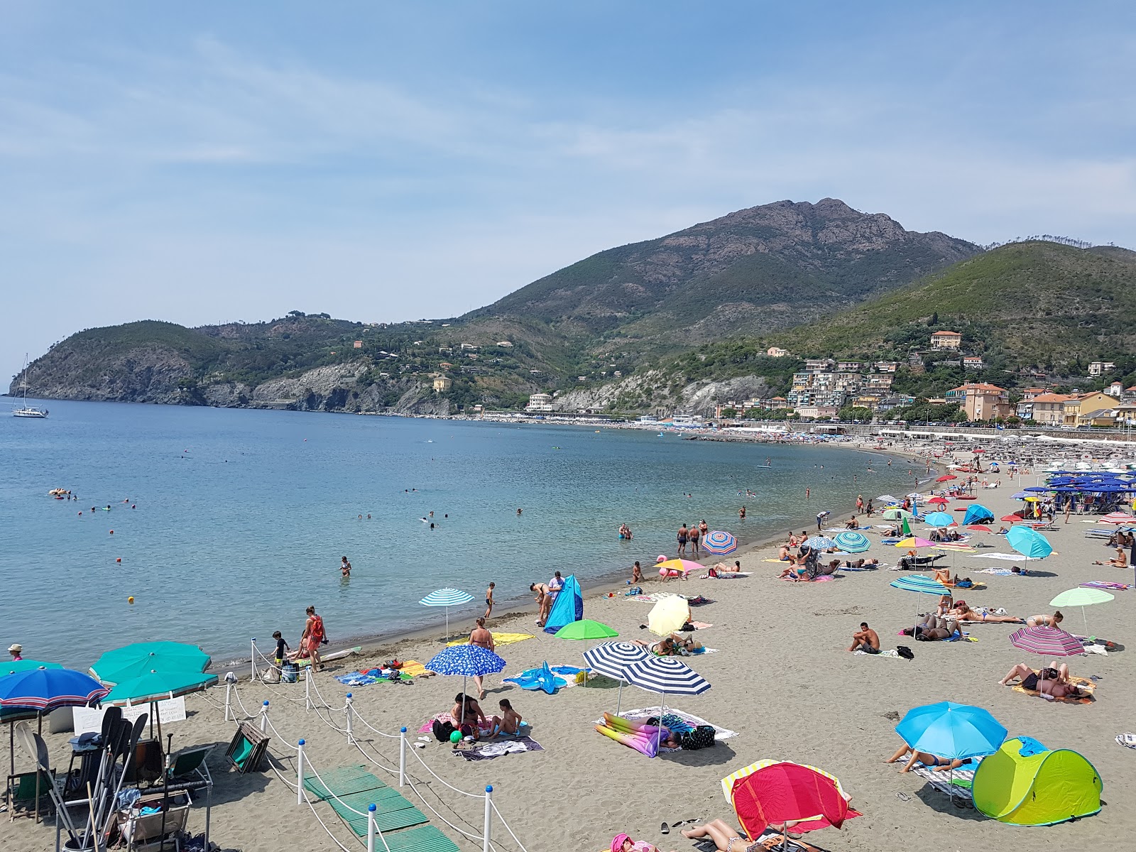 Foto van Levanto Strand gedeeltelijk resortgebied