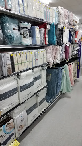 Discount Store «Dollar General», reviews and photos, 146 Waynesville Plaza, Waynesville, NC 28786, USA