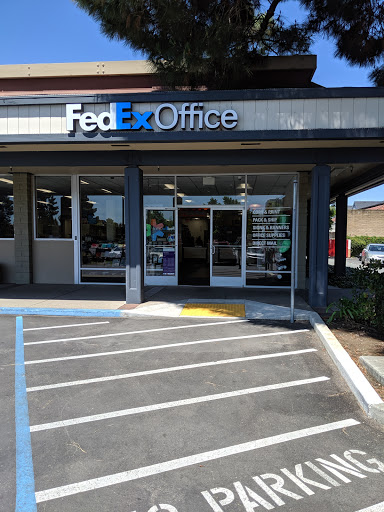 Print Shop «FedEx Office Print & Ship Center», reviews and photos, 560 E El Camino Real Suite B, Sunnyvale, CA 94087, USA