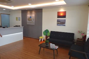 LOTUS DENTAL CLINIC (BRACES, IMPLANT, CROWNS, ROOT CANAL TREATMENT, WISDOM TOOTH REMOVAL, SUBANG JAYA) image