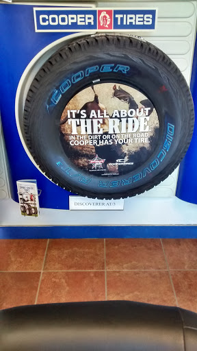 Tire Shop «K & W Tire», reviews and photos, 1328 N Hartland Rd, White River Junction, VT 05001, USA