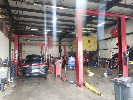 Auto Repair Shop «Fleet Doc Auto Repair & Maintenance», reviews and photos, 1031 Contract St, Lexington, KY 40505, USA