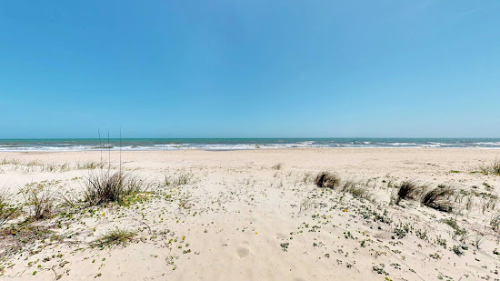 St. George Lighthouse Beach