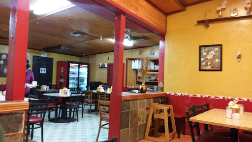 Restaurante Nuevo Jalisco - 412E E Riley St, Freer, TX 78357, Estados Unidos