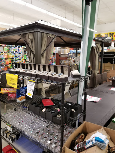 Discount Store «National Wholesale Liquidators», reviews and photos, 7101 Kissena Blvd, Flushing, NY 11367, USA