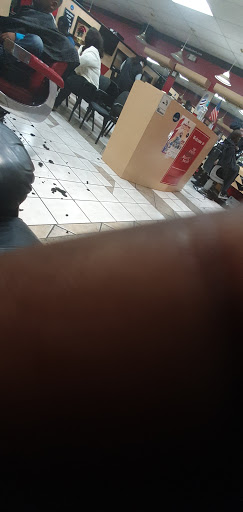 Barber Shop «The Finest Barbers and Beauty Salon | Hair Salon | Barber Shop», reviews and photos, 12121 Abrams Rd #104, Dallas, TX 75243, USA