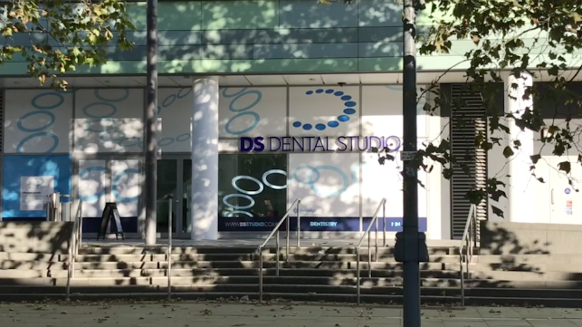 DS Dental Studio - London