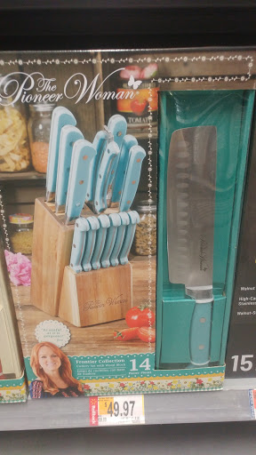 Department Store «Walmart Supercenter», reviews and photos, 2190 Gilmer Ave, Tallassee, AL 36078, USA