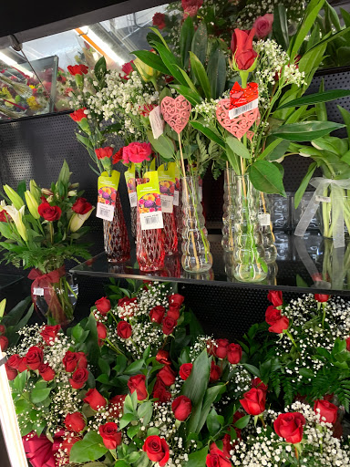 Grocery Store «Winn-Dixie», reviews and photos, 10 McFarland Blvd, Northport, AL 35476, USA