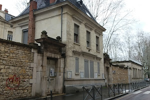École Léon Jouhaux