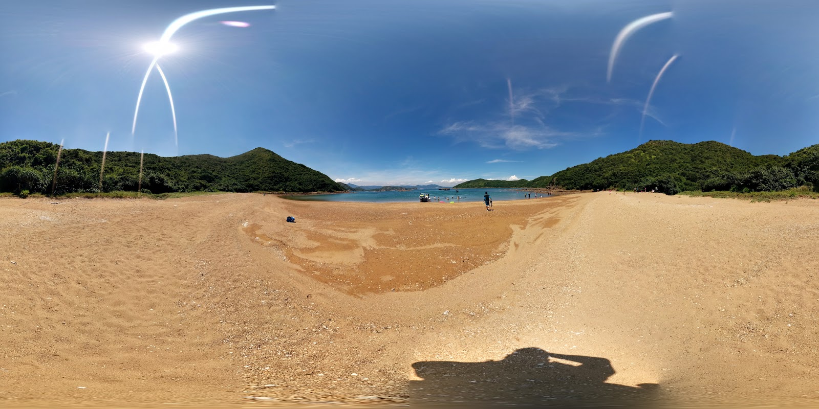 Foto von Crescent Bay mit beiger sand Oberfläche