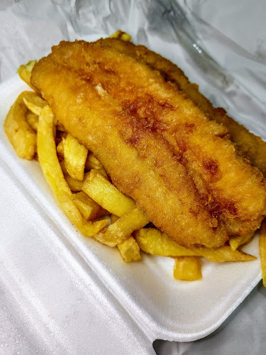 Reviews of Franks Fish Chips & Pizza Place in Glasgow - Restaurant
