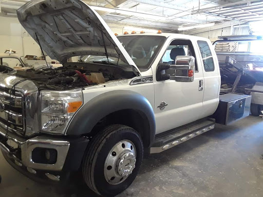 Auto Body Shop «Davis & Sons Body Shop», reviews and photos, 304 Gordon Ave, Bowling Green, KY 42101, USA