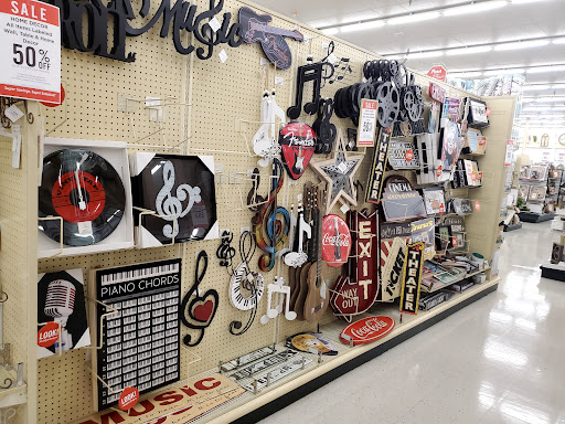 Craft Store «Hobby Lobby», reviews and photos, 255 W Roosevelt Rd, Lombard, IL 60148, USA