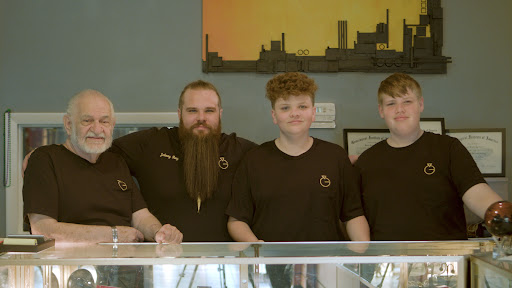 Jewelry Store «Gold Galore Diamond Center», reviews and photos, 10216 FL-52, Hudson, FL 34669, USA