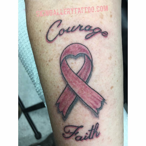 Tattoo Shop «Skin Gallery-Tattoos», reviews and photos, 37292 US-18, Prairie du Chien, WI 53821, USA