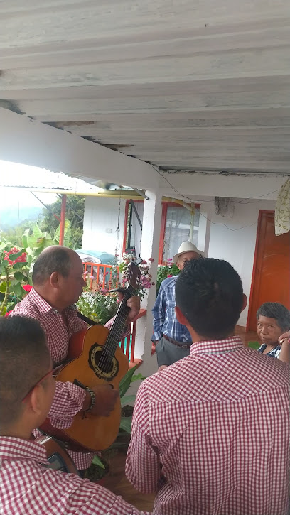 FAMILIA SALDARRIAGA - Vereda Tauma, Guática, Risaralda, Colombia