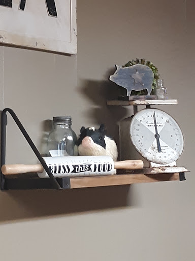 Barbecue Restaurant «Backwoods BBQ», reviews and photos, 5172 Hinkleville Rd, Paducah, KY 42001, USA