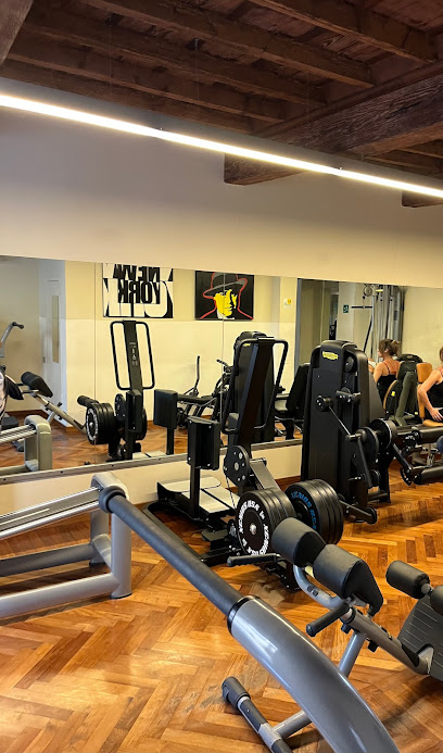 Florence Fitness - Via dei Fossi, 56, 50123 Firenze FI, Italy