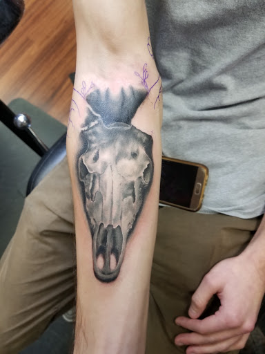 Tattoo Shop «Sacred Rites Tattoo Bradenton», reviews and photos, 6703 14th St W #203, Bradenton, FL 34207, USA