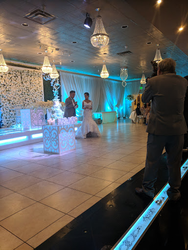 Shopping Mall «Anaheim West Shopping Center», reviews and photos, 3174 W Lincoln Ave, Anaheim, CA 92801, USA