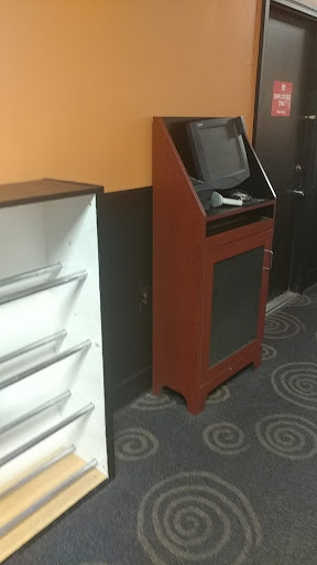 Bowling Alley «AMF Pikesville Lanes», reviews and photos, 1723 Reisterstown Rd, Pikesville, MD 21208, USA