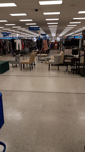 Shopping Mall «Southroads Shopping Center», reviews and photos, 5211 E 41st St, Tulsa, OK 74135, USA