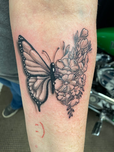 Explore small back tattoo ideas, creative tattoo ideas in Orland, available at K1LL3R ARTW0RK