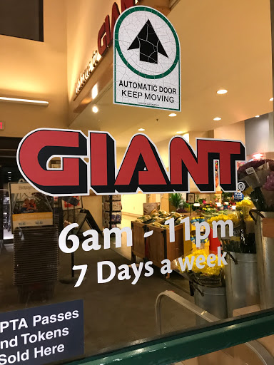 Grocery Store «Giant Food Stores», reviews and photos, 50 Wynnewood Rd, Wynnewood, PA 19096, USA
