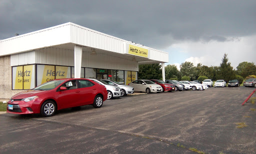 Used Car Dealer «Hertz Car Sales Crystal Lake», reviews and photos, 9100 Trinity Dr, Lake in the Hills, IL 60156, USA