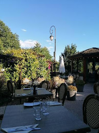 Atmosphère du Restaurant La Pergola à Chaville - n°3