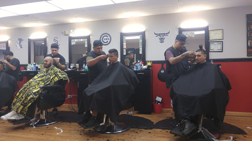 Barber Shop «Cruz Barbershop», reviews and photos, 594 Kuhn Rd, Carol Stream, IL 60188, USA