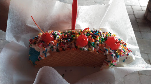 Ice Cream Shop «Milkhouse Ice Cream and Coffee Cafe», reviews and photos, 4189 Keewahdin Rd, Fort Gratiot Twp, MI 48059, USA