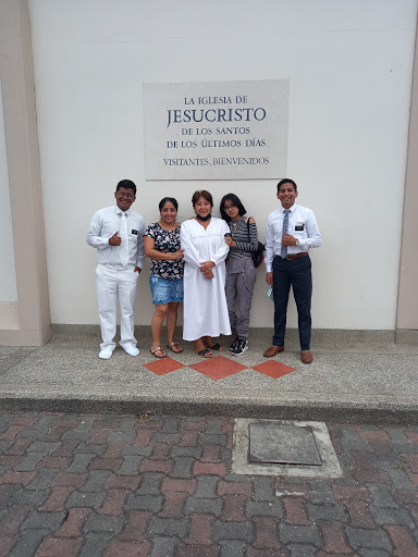 La Iglesia de Jesucristo de los Santos de los Últimos Días, Capilla Los Rieles