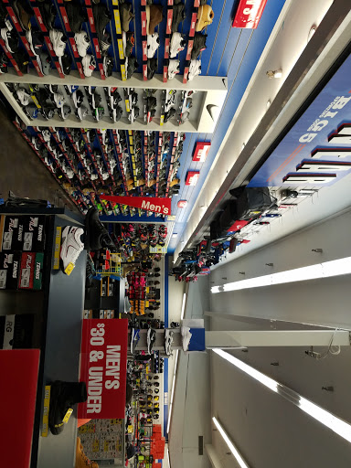 Sporting Goods Store «Big 5 Sporting Goods», reviews and photos, 3420 Arden Way, Sacramento, CA 95825, USA