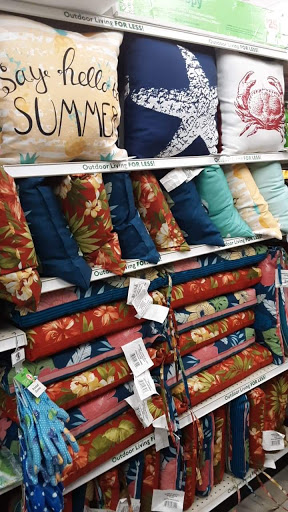 Dollar Store «FAMILY DOLLAR», reviews and photos, 3707 N Dixie Hwy, Monroe, MI 48162, USA