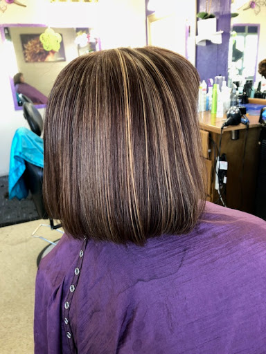 Hair Salon «Nuevo Look Beauty Salon», reviews and photos, 228 Martha St, Euless, TX 76040, USA