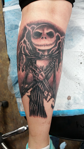 Tattoo Shop «Pink Elephant Tattoo Studio», reviews and photos, 707 S Ankeny Blvd, Ankeny, IA 50023, USA