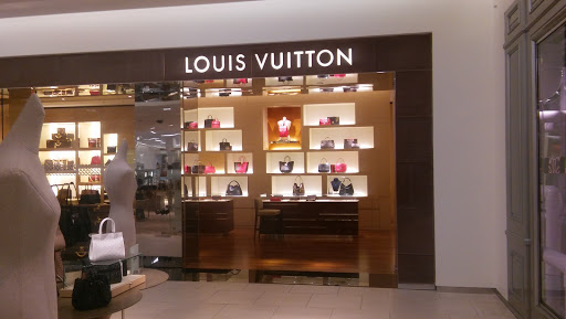 Shopping Mall «Phipps Plaza», reviews and photos, 3500 Peachtree Rd NE, Atlanta, GA 30326, USA