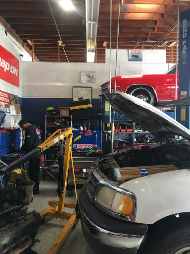 Auto Repair Shop «Reynoso Auto Repair», reviews and photos, 2627 Middlefield Rd, Redwood City, CA 94063, USA