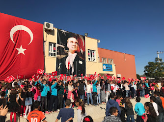 Yunusoğlu Damar Arıkoğlu Suat Güçlü İlköğretim Okulu
