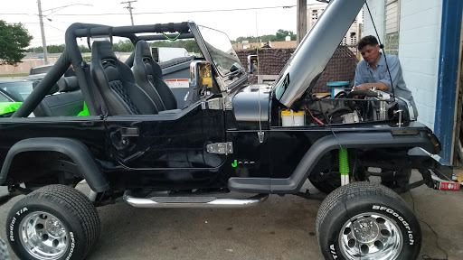 Auto Body Shop «Lento Auto Repair Inc», reviews and photos, 9301 Byron St, Schiller Park, IL 60176, USA