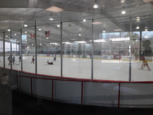 Community Center «Kirkwood Community Center», reviews and photos, 111 S Geyer Rd, Kirkwood, MO 63122, USA